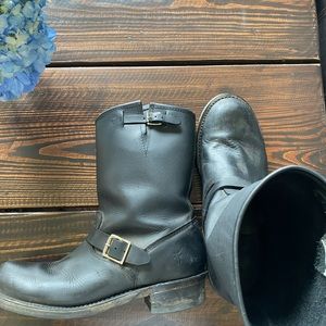 Frye Boots Black